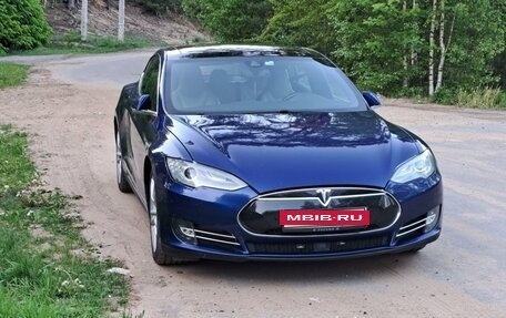 Tesla Model S I, 2015 год, 2 250 000 рублей, 11 фотография