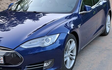 Tesla Model S I, 2015 год, 2 250 000 рублей, 13 фотография