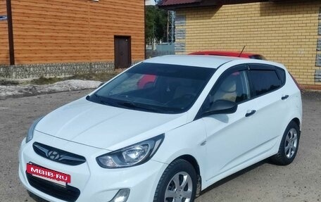 Hyundai Solaris II рестайлинг, 2013 год, 660 000 рублей, 6 фотография