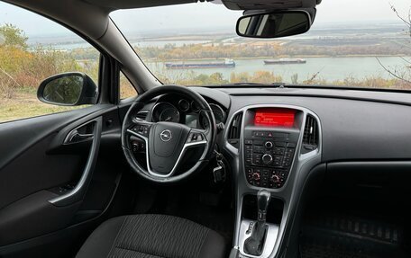 Opel Astra J, 2013 год, 930 000 рублей, 8 фотография