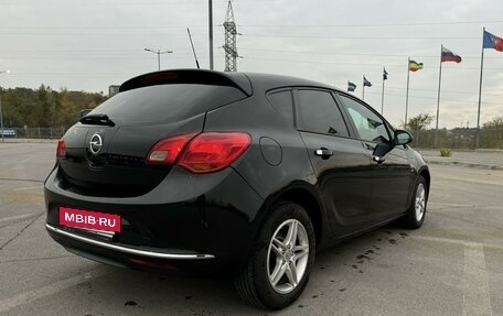 Opel Astra J, 2013 год, 930 000 рублей, 4 фотография