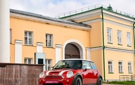 MINI Hatch, 2004 год, 1 300 000 рублей, 1 фотография