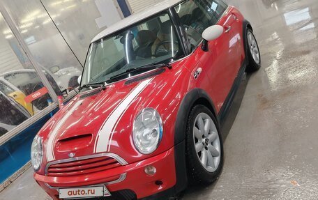 MINI Hatch, 2004 год, 1 300 000 рублей, 10 фотография