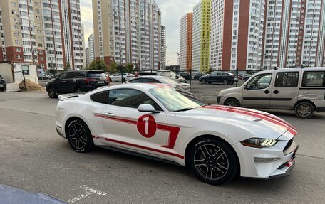 Ford Mustang VI рестайлинг, 2021 год, 3 050 000 рублей, 3 фотография