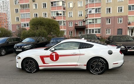 Ford Mustang VI рестайлинг, 2021 год, 3 050 000 рублей, 9 фотография