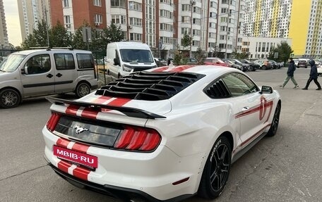 Ford Mustang VI рестайлинг, 2021 год, 3 050 000 рублей, 5 фотография