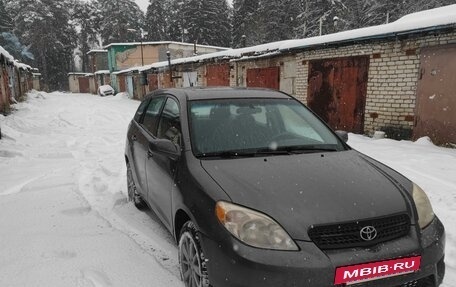 Toyota Matrix, 2005 год, 525 000 рублей, 3 фотография