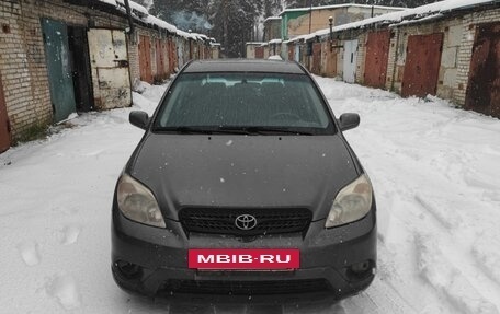 Toyota Matrix, 2005 год, 525 000 рублей, 2 фотография