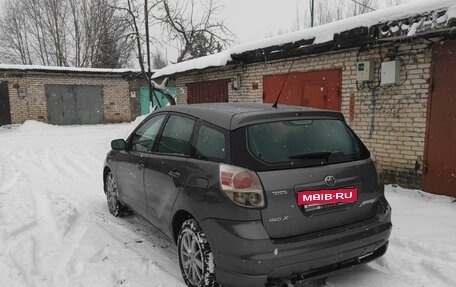 Toyota Matrix, 2005 год, 525 000 рублей, 4 фотография