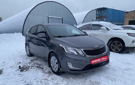 KIA Rio III рестайлинг, 2013 год, 1 000 000 рублей, 3 фотография