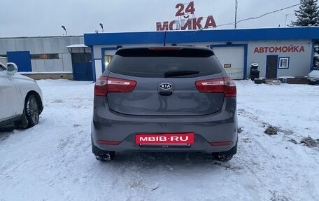 KIA Rio III рестайлинг, 2013 год, 1 000 000 рублей, 5 фотография