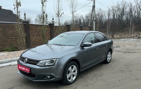 Volkswagen Jetta VI, 2014 год, 1 300 000 рублей, 1 фотография