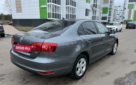 Volkswagen Jetta VI, 2014 год, 1 300 000 рублей, 5 фотография