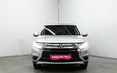 Mitsubishi Outlander III рестайлинг 3, 2015 год, 1 823 800 рублей, 4 фотография