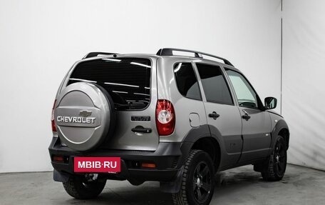 Chevrolet Niva I рестайлинг, 2017 год, 837 500 рублей, 3 фотография