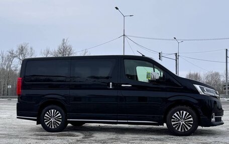 Toyota HiAce H300, 2020 год, 7 500 000 рублей, 4 фотография