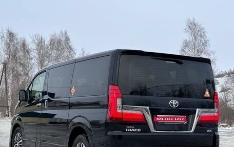 Toyota HiAce H300, 2020 год, 7 500 000 рублей, 26 фотография