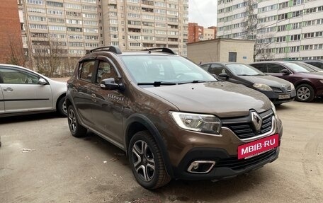 Renault Sandero II рестайлинг, 2020 год, 1 600 000 рублей, 2 фотография