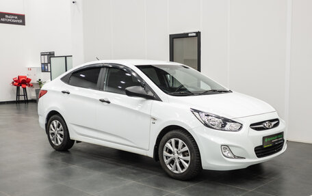 Hyundai Solaris II рестайлинг, 2013 год, 950 000 рублей, 4 фотография