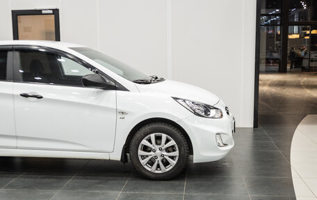 Hyundai Solaris II рестайлинг, 2013 год, 950 000 рублей, 5 фотография