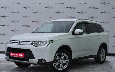 Mitsubishi Outlander III рестайлинг 3, 2014 год, 1 649 000 рублей, 1 фотография