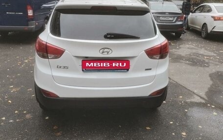 Hyundai ix35 I рестайлинг, 2015 год, 1 400 000 рублей, 2 фотография