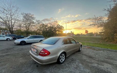 Mercedes-Benz E-Класс, 2004 год, 850 000 рублей, 9 фотография