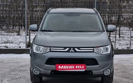 Mitsubishi Outlander III рестайлинг 3, 2012 год, 1 350 000 рублей, 2 фотография