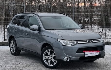 Mitsubishi Outlander III рестайлинг 3, 2012 год, 1 350 000 рублей, 3 фотография