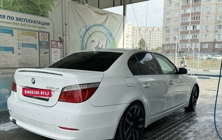 BMW 5 серия, 2008 год, 850 000 рублей, 2 фотография