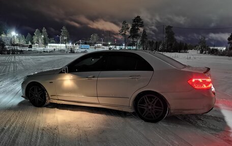 Mercedes-Benz E-Класс, 2012 год, 2 750 000 рублей, 1 фотография