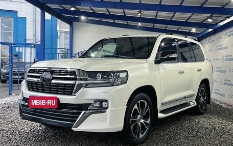 Toyota Land Cruiser 200, 2020 год, 9 050 000 рублей, 1 фотография