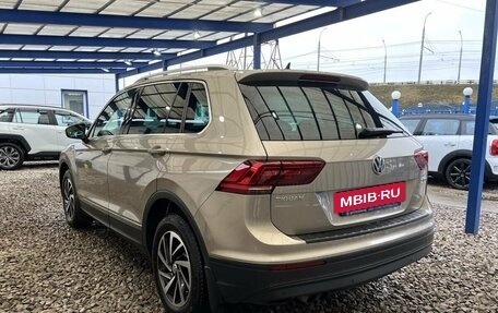 Volkswagen Tiguan II, 2018 год, 2 569 000 рублей, 3 фотография