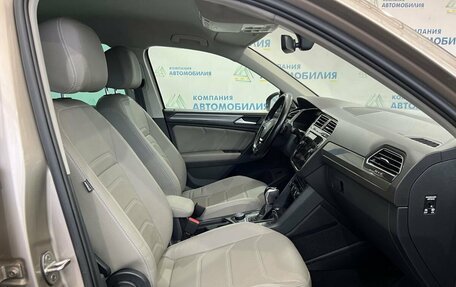 Volkswagen Tiguan II, 2018 год, 2 569 000 рублей, 11 фотография