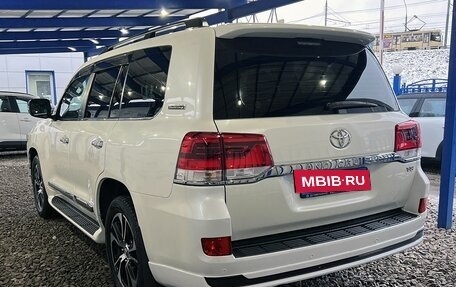 Toyota Land Cruiser 200, 2020 год, 9 050 000 рублей, 3 фотография