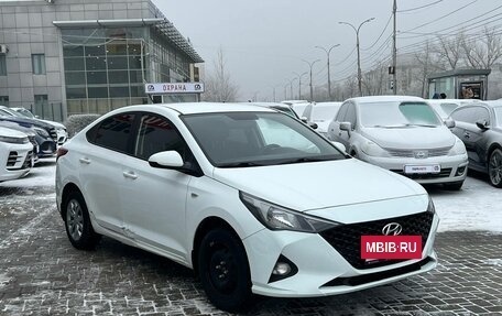 Hyundai Solaris II рестайлинг, 2020 год, 965 000 рублей, 4 фотография