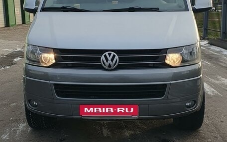 Volkswagen Caravelle T5, 2011 год, 1 849 000 рублей, 2 фотография