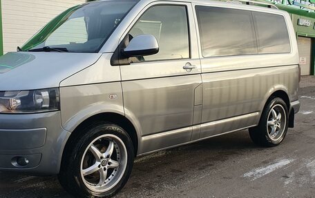 Volkswagen Caravelle T5, 2011 год, 1 849 000 рублей, 6 фотография