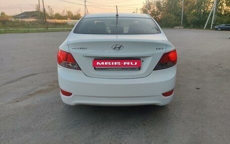 Hyundai Accent IV, 2011 год, 750 000 рублей, 4 фотография