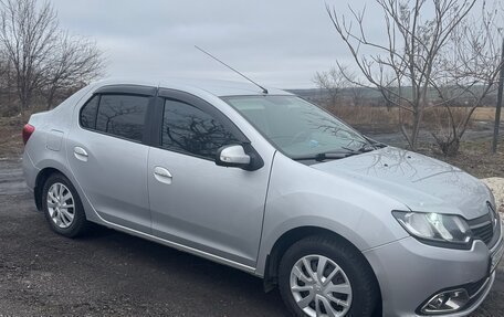 Renault Logan II, 2014 год, 880 000 рублей, 3 фотография