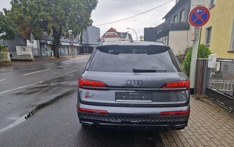 Audi Q7, 2024 год, 15 400 000 рублей, 3 фотография