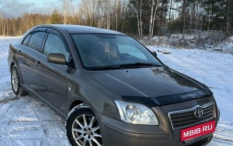 Toyota Avensis III рестайлинг, 2005 год, 385 000 рублей, 3 фотография