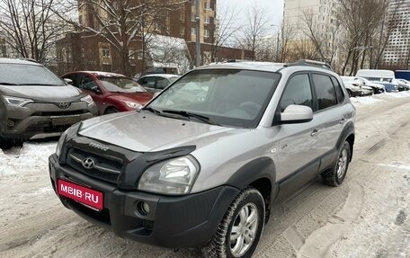 Hyundai Tucson III, 2005 год, 680 000 рублей, 1 фотография