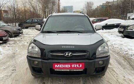 Hyundai Tucson III, 2005 год, 680 000 рублей, 2 фотография