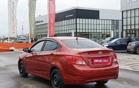 Hyundai Solaris II рестайлинг, 2011 год, 976 700 рублей, 8 фотография