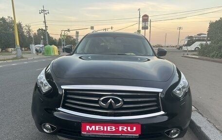 Infiniti QX70, 2016 год, 3 015 000 рублей, 2 фотография