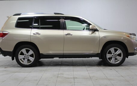 Toyota Highlander III, 2011 год, 1 779 000 рублей, 4 фотография