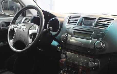 Toyota Highlander III, 2011 год, 1 779 000 рублей, 15 фотография