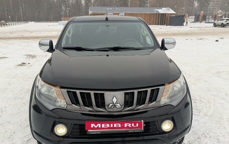 Mitsubishi L200 IV рестайлинг, 2018 год, 2 470 000 рублей, 2 фотография