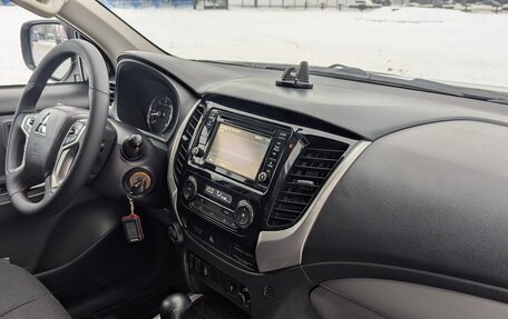 Mitsubishi L200 IV рестайлинг, 2018 год, 2 470 000 рублей, 14 фотография